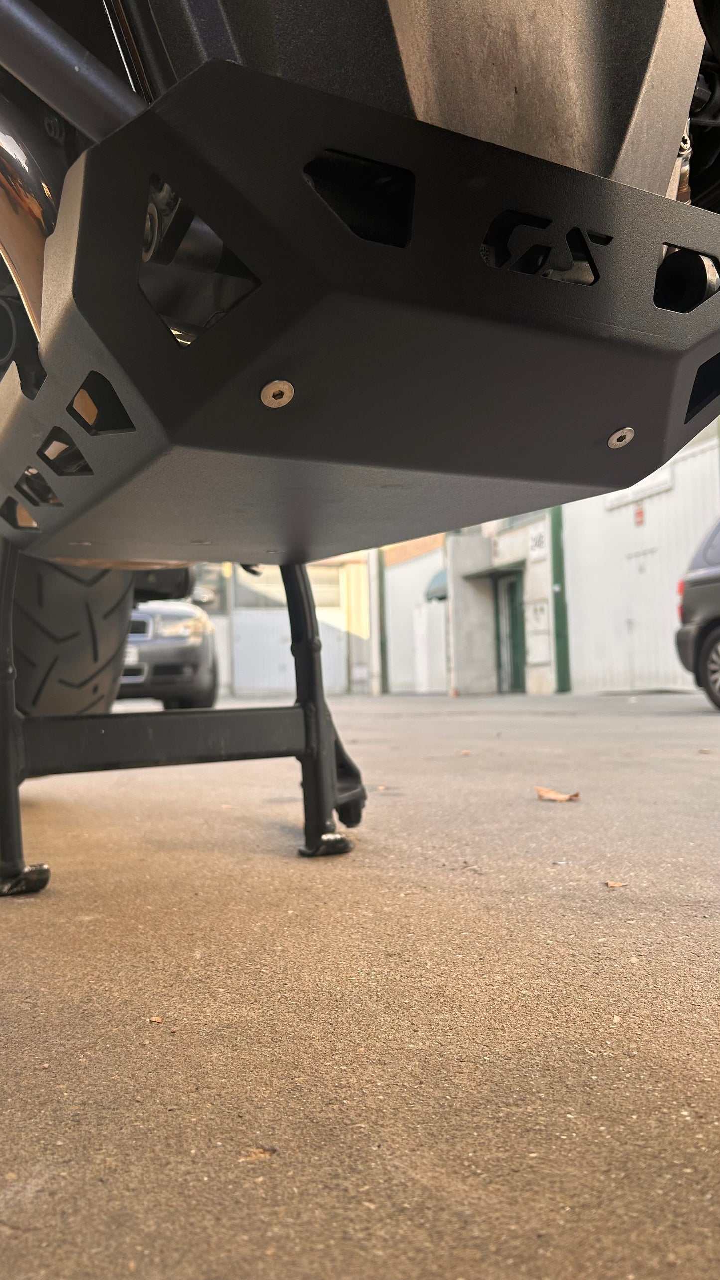 Cubre cárter aluminio R1300GS y Adventure